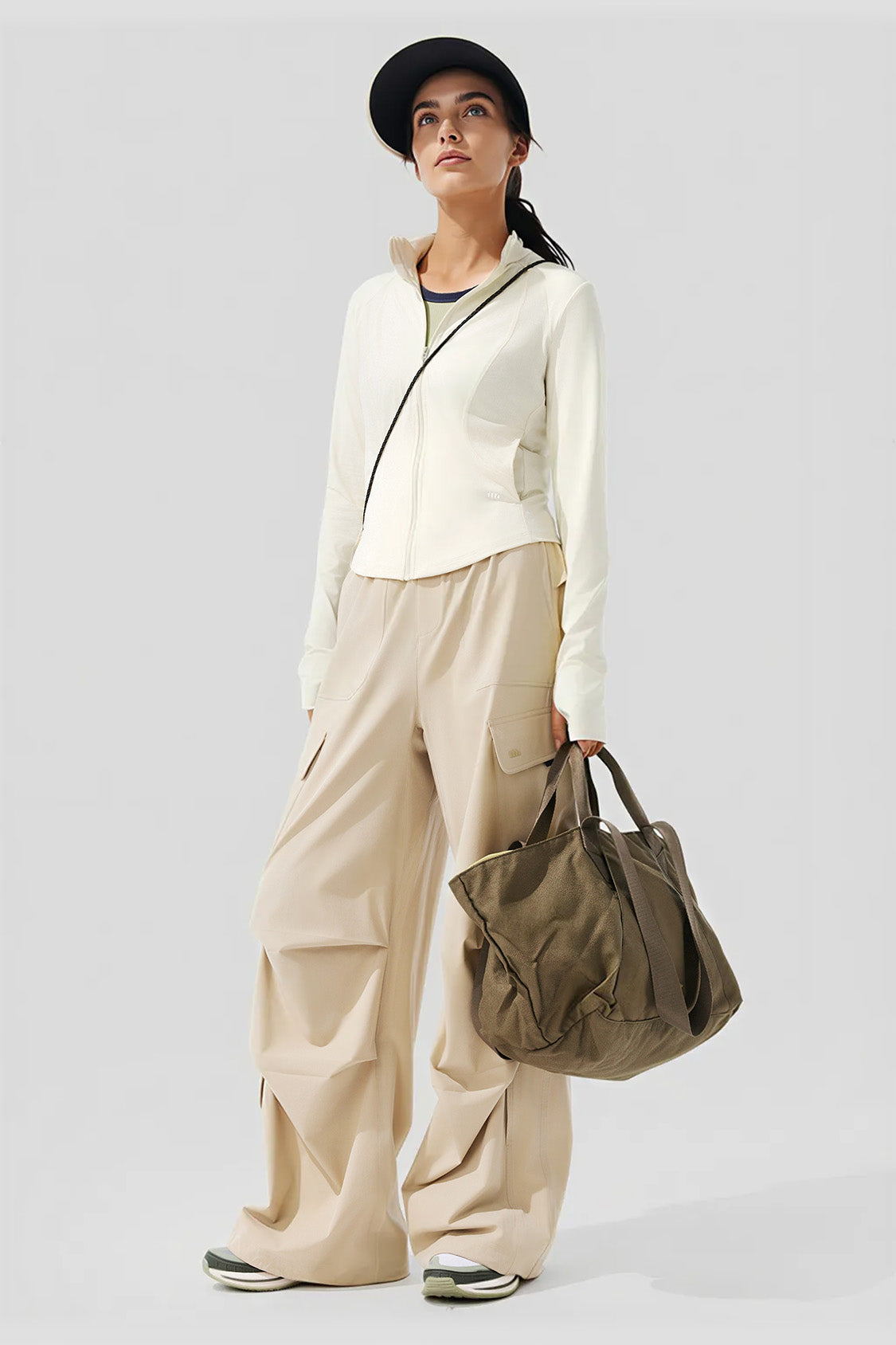 Women's Slim-Fit Sun Protection Jacket with Stand Collar UPF 100+ AL819