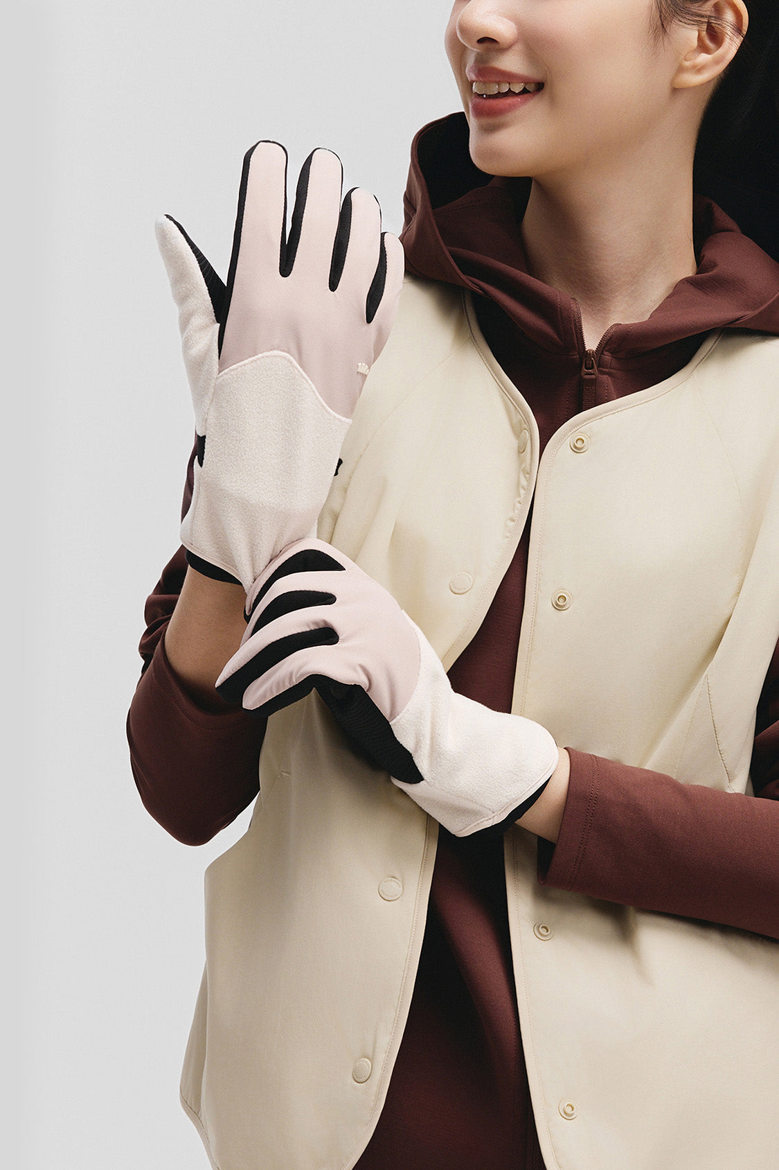 beneunder glovetherm unisex thermal fleece gloves #color_beige