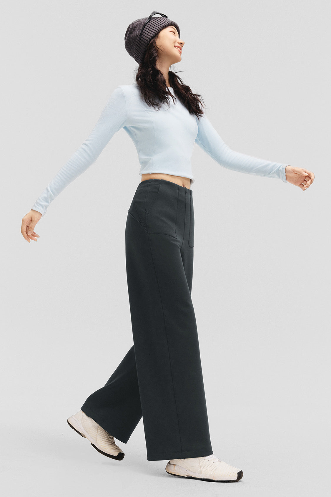 beneunder flowwarm – women’s high-stretch wide-leg thermal pants #color_black