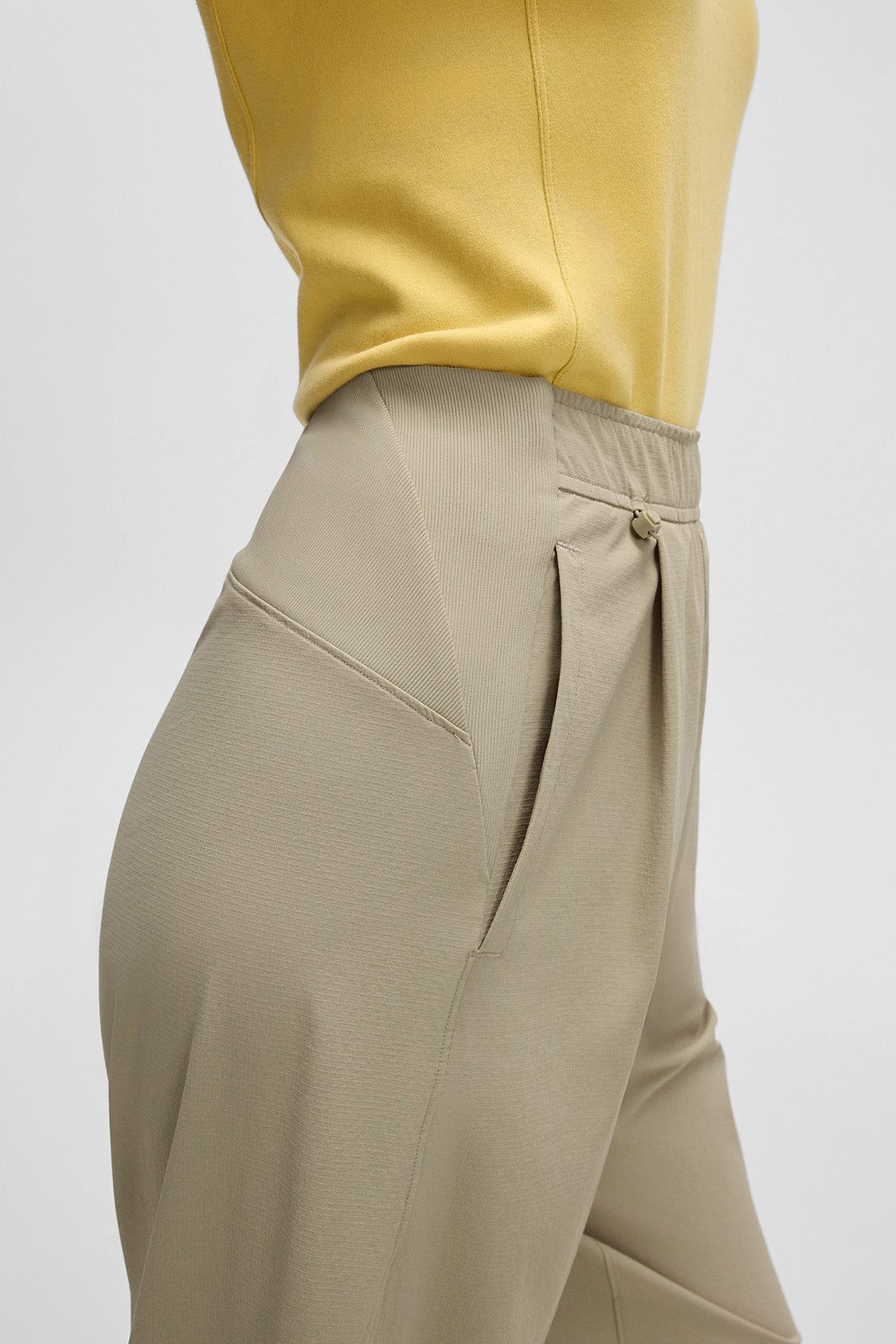 beneunder dewshield womens water repellent straight leg pants#color_brown