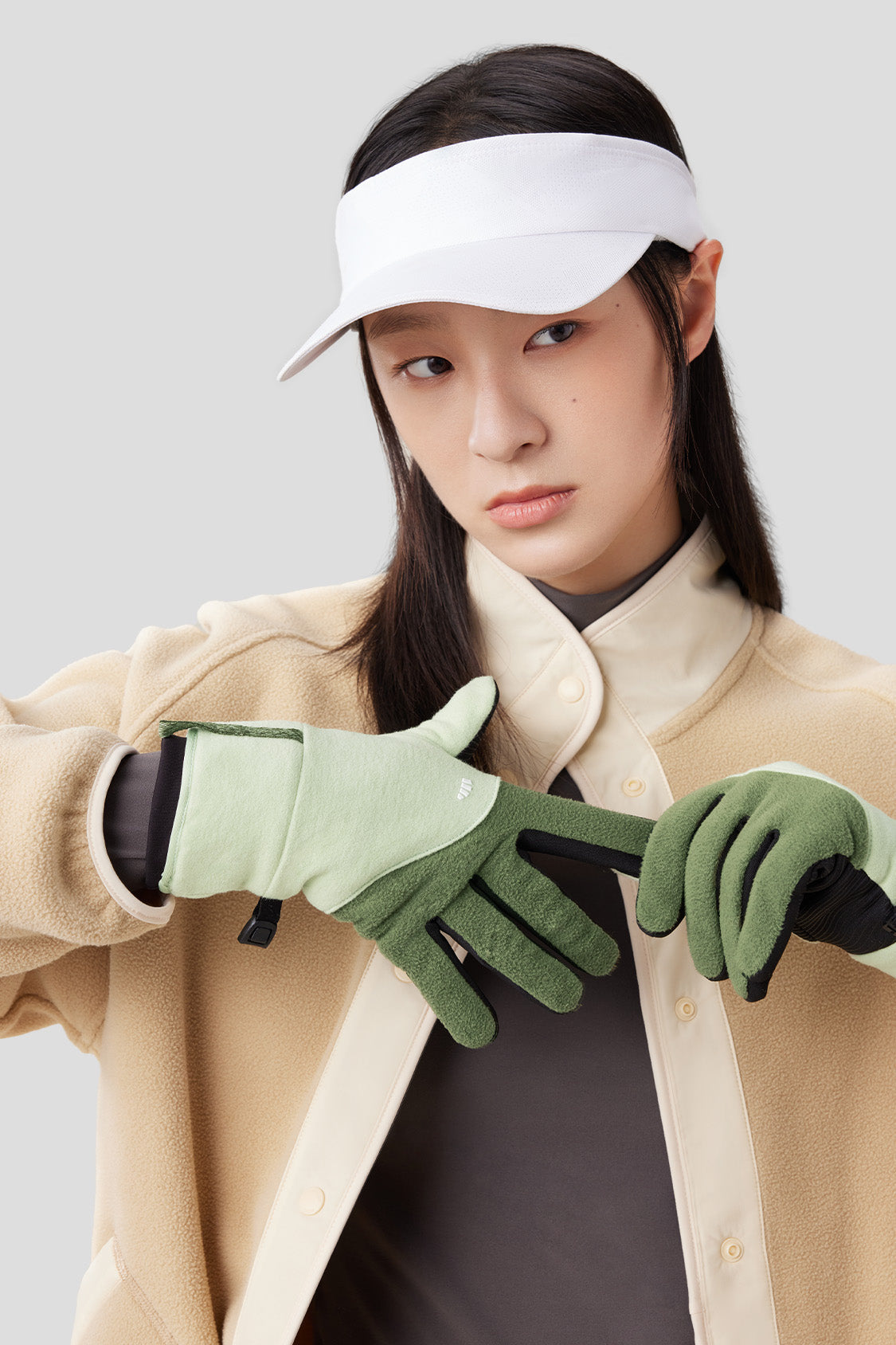 fleece-lined touchscreen thermal gloves #color_forest green