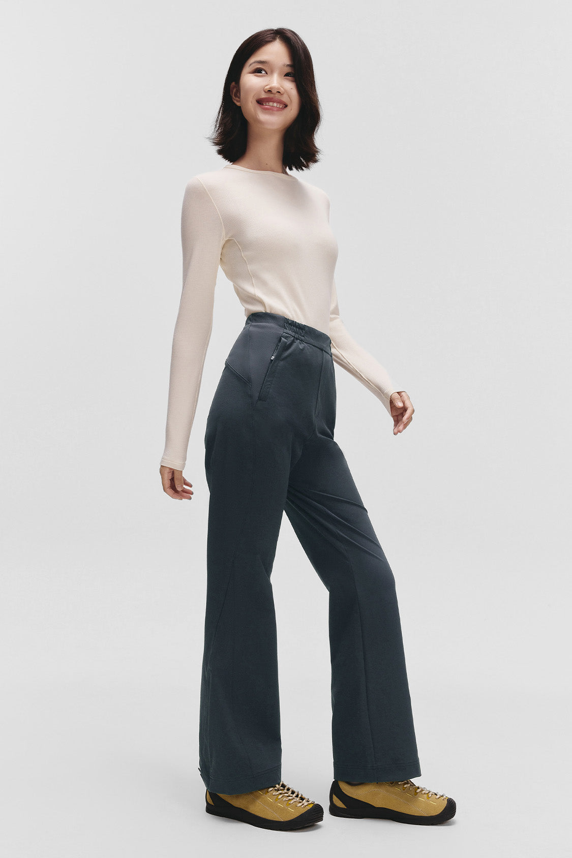 beneunder softflare womens softshell mini flare pants #color_gray