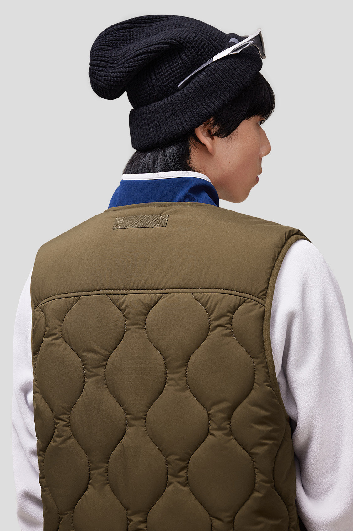beneunder men's lightweight insulated quilted vest #color_truffle brown