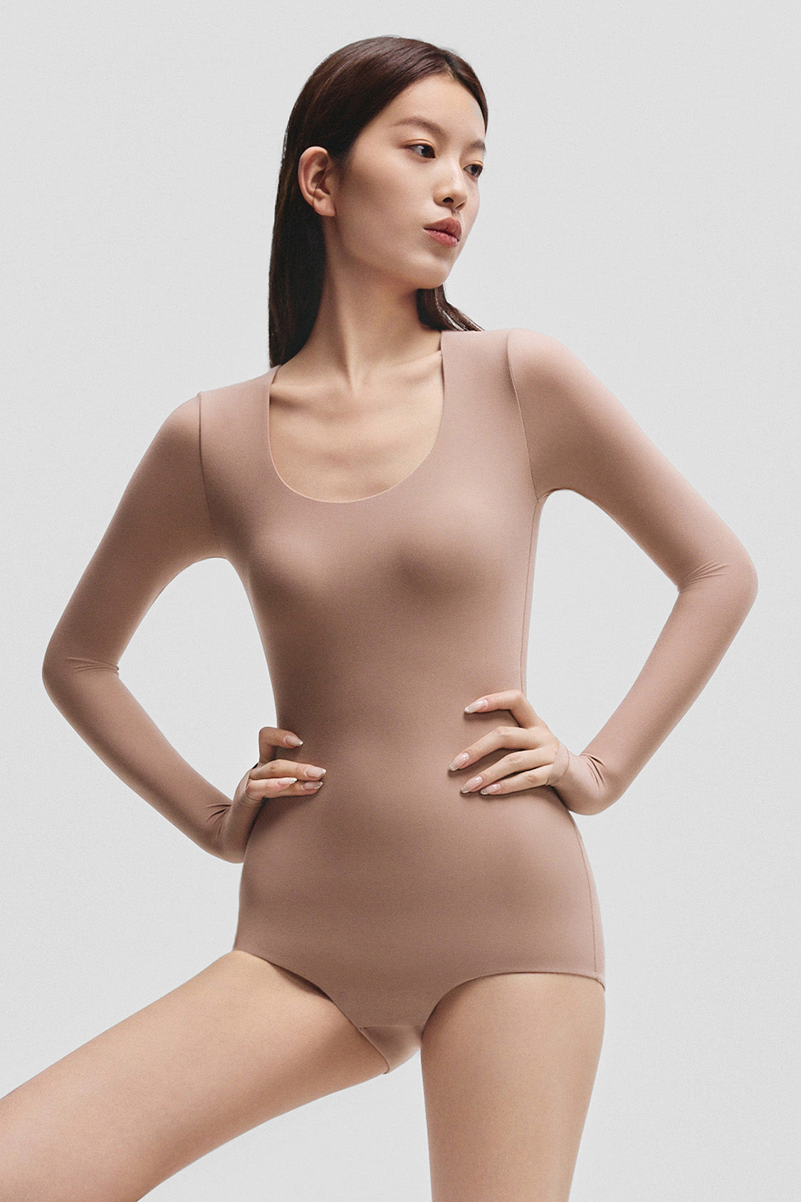 women's seamless bra-in shaping bodysuit top #color_nude