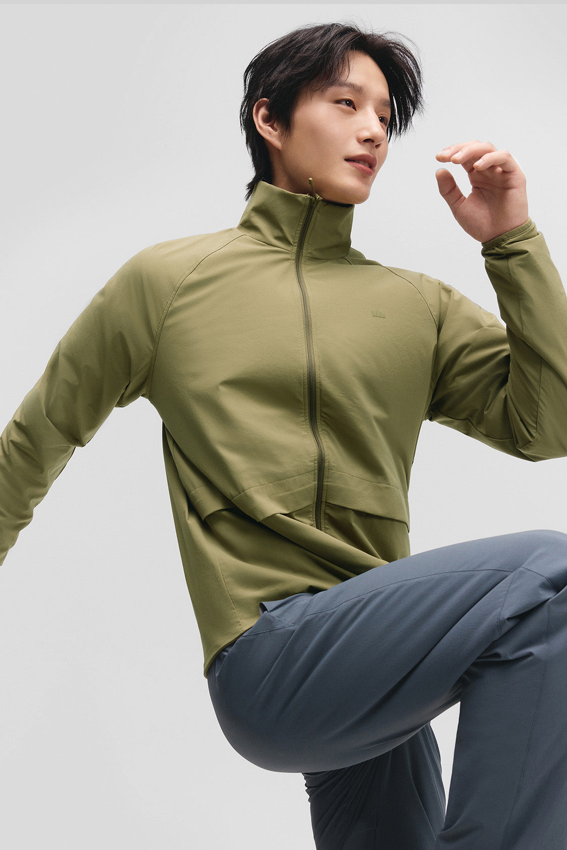 beneunder flipheat mens light warmth reversible fleece jacket #color_olive