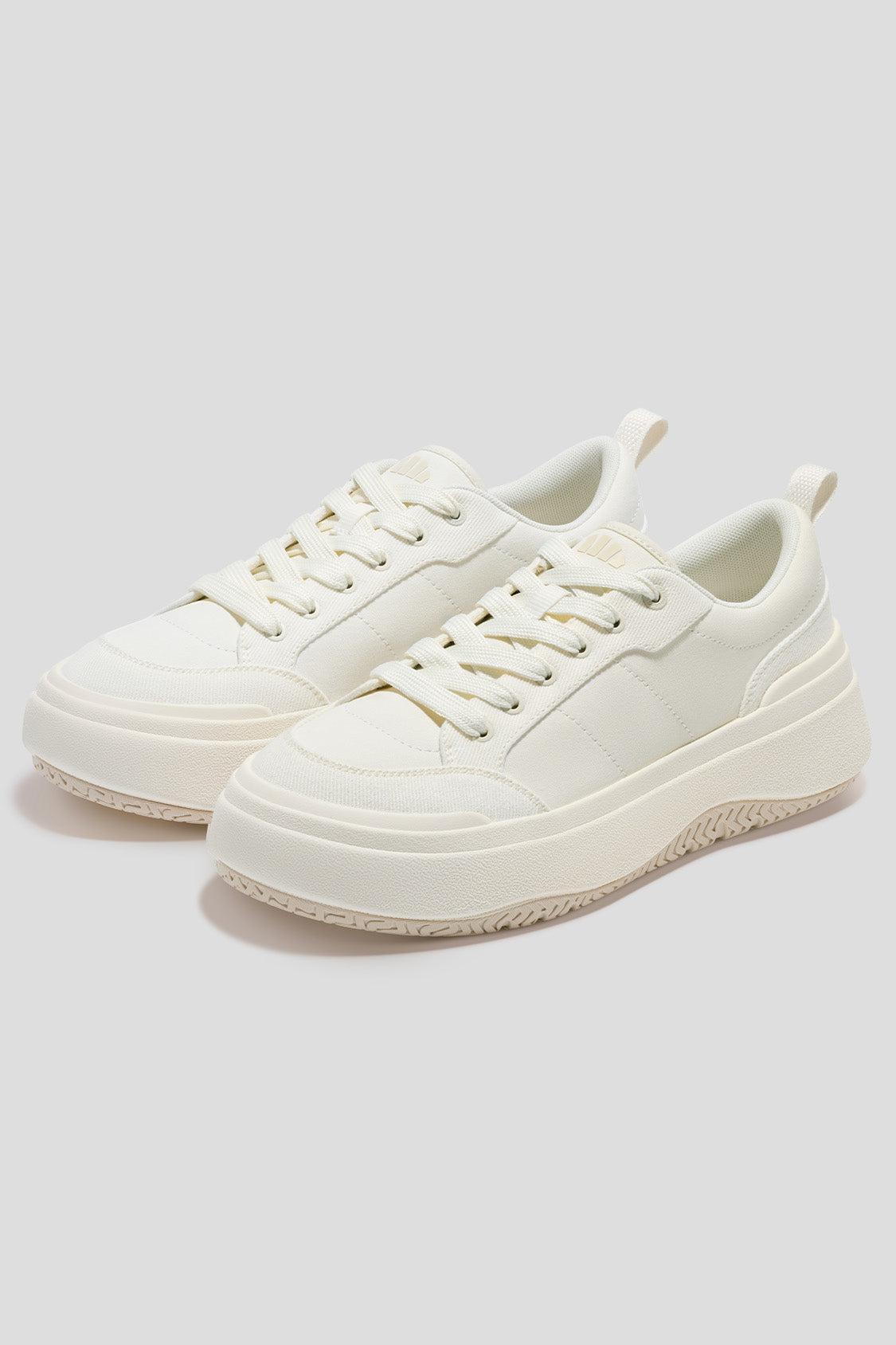 CozyCanvas - Women's Soft Thick Sole Sneakers