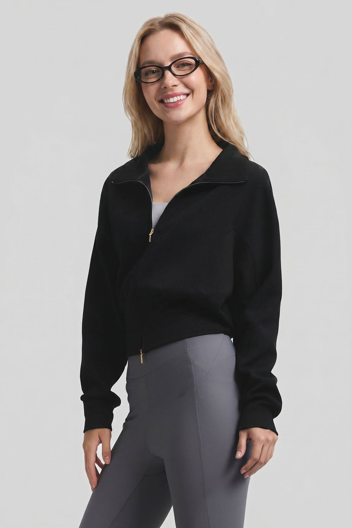 Women's Slim-Fit Full-Zip Sweatshirt HE021