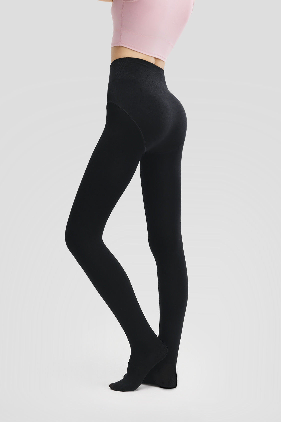 beneunder #color_black