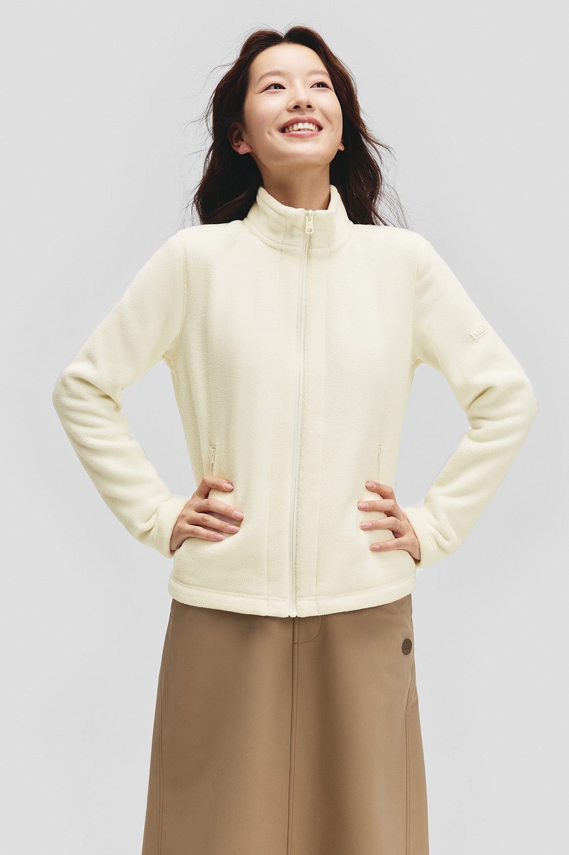 beneunder slimtherm womens light warmth slim fit fleece jacket#color_beige