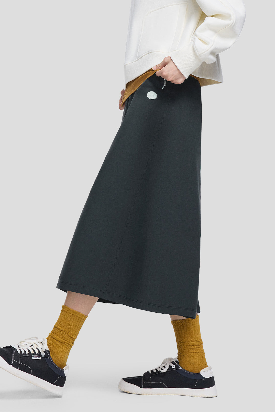 BreezeShield - Women's Outdoor Windproof Skirt BreezeShield - Women's Outdoor Windproof Skirt
