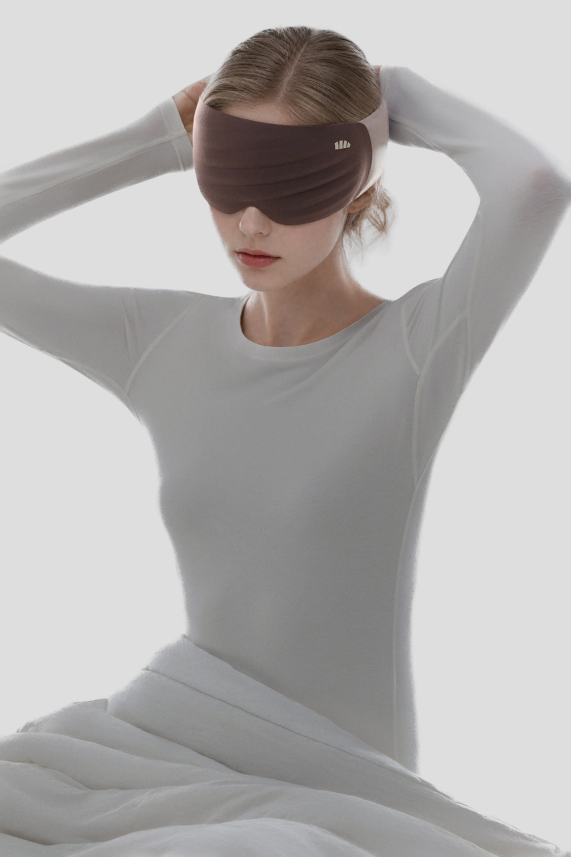 Contoured Pressure-Free Blackout Sleep Mask LC013