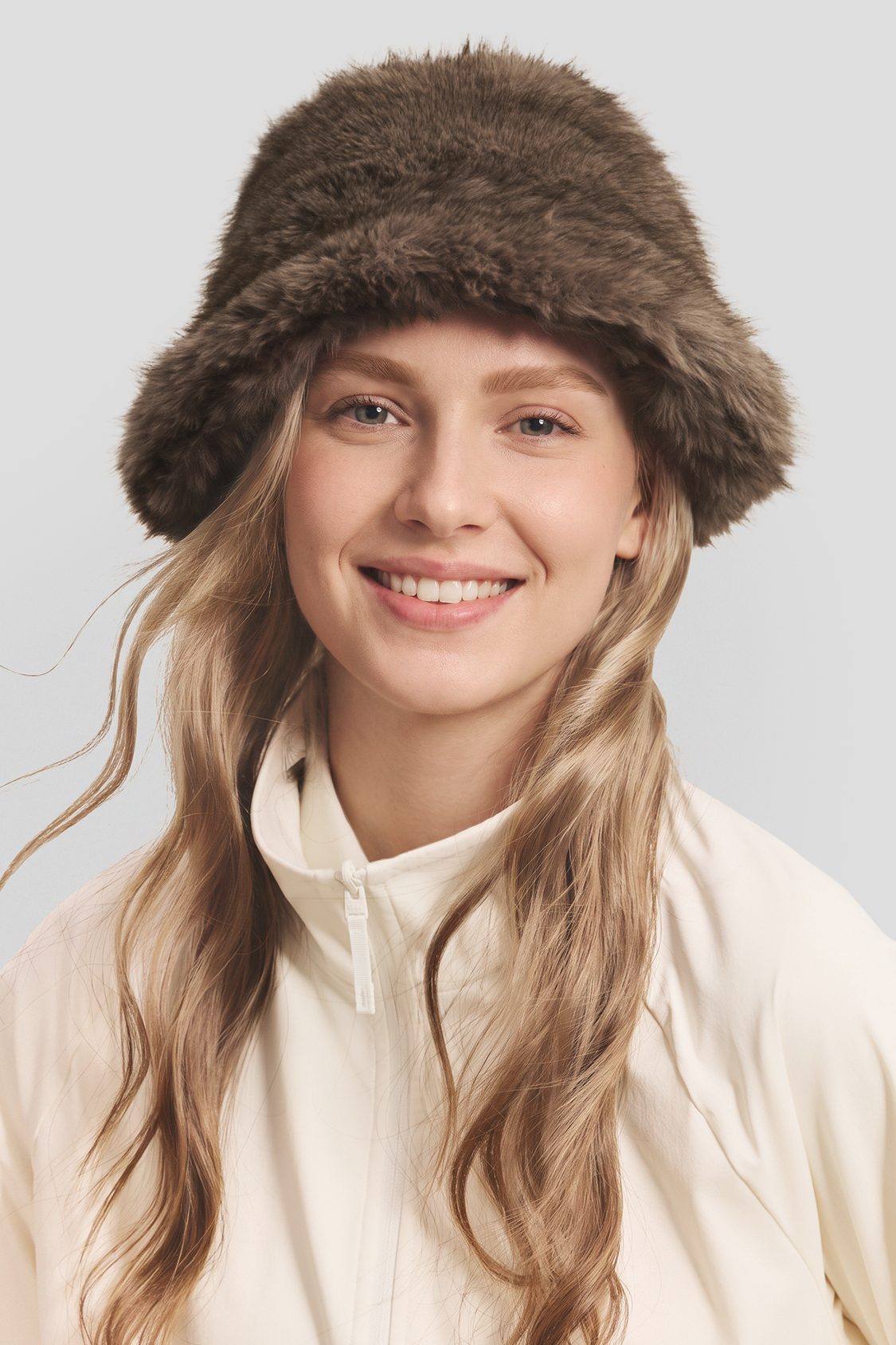 Thermischer Bucket-Hat aus Fleece mit unterschiedlicher Florhöhe PM047