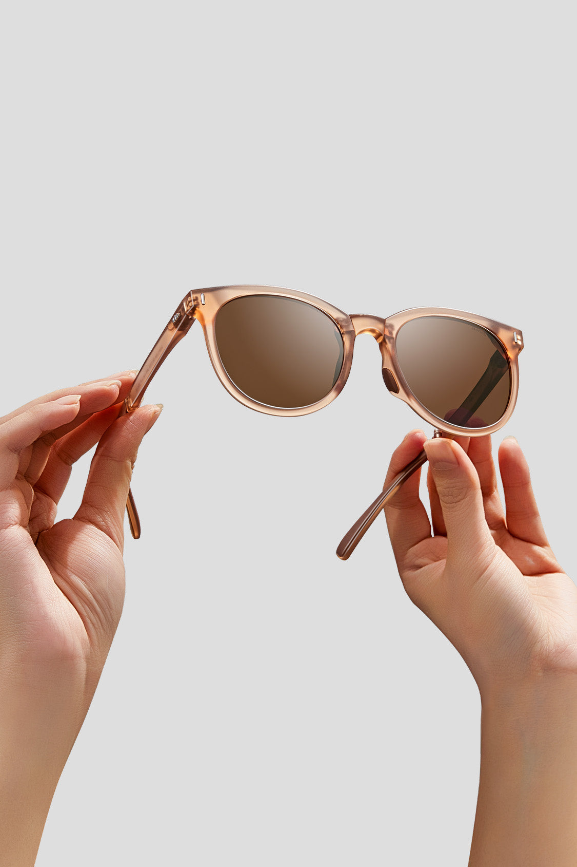 サングラス/メガネ ALEXIASTAM Boston Frame Sunglasses Beige Boston Frame Sunglasses UV 400 FD014/FD428