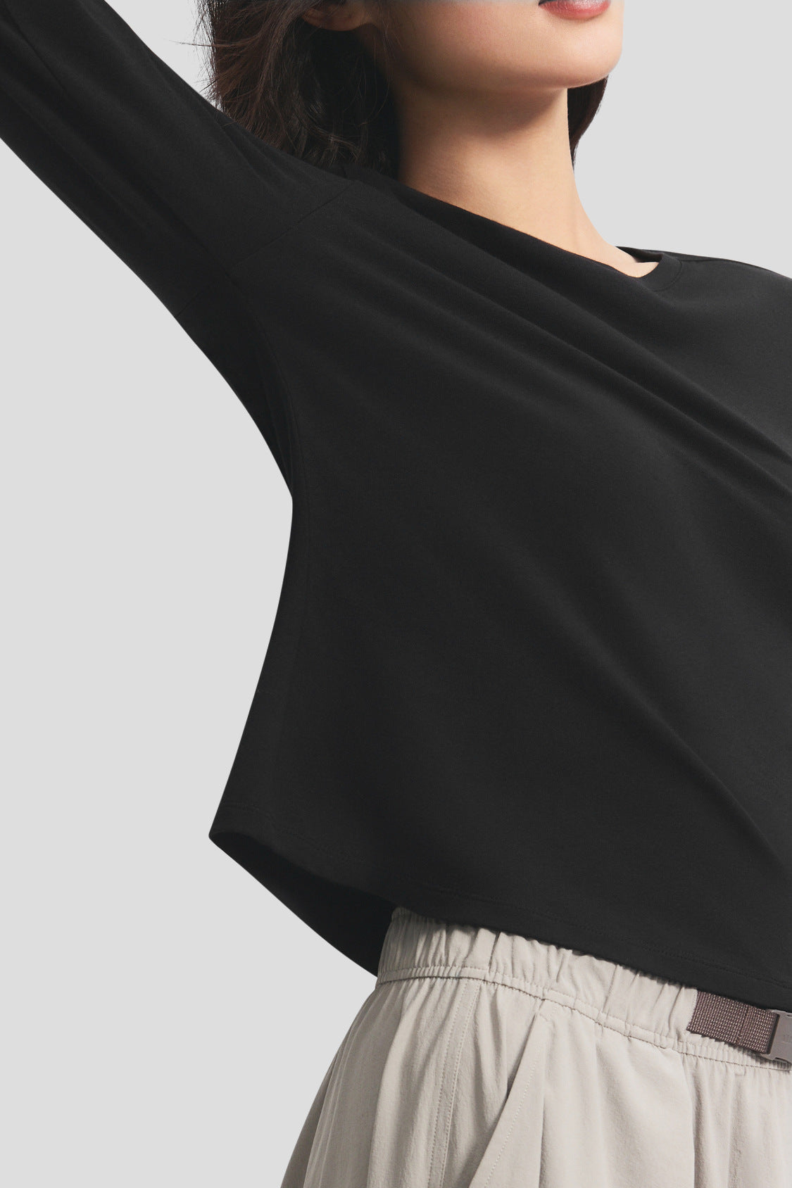Women's Slim-Fit Long-Sleeve T-Shirt CT024