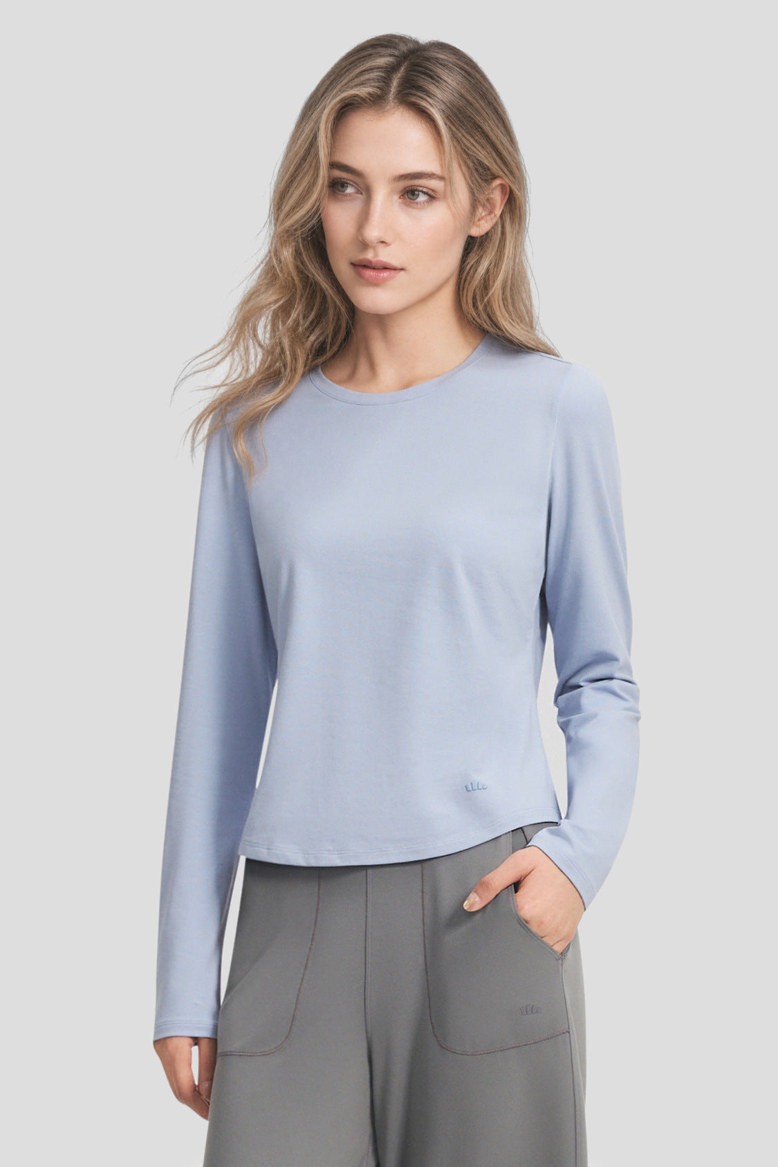 Women's Slim-Fit Long-Sleeve T-Shirt CT024